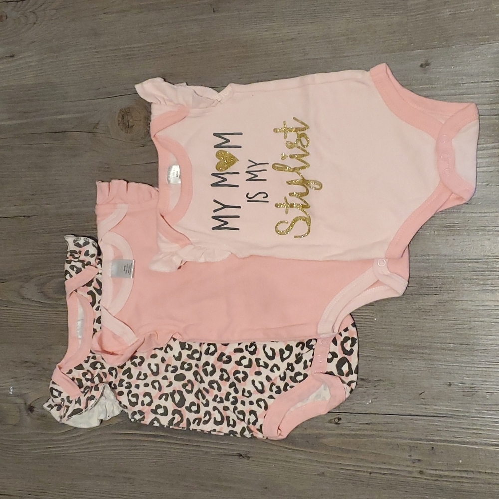 🧡 Modern Baby | Baby Girl Onesies | 6 Months | Pink